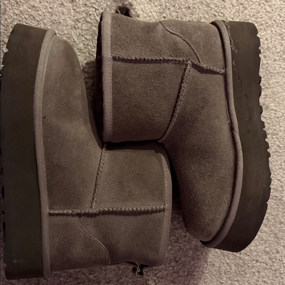 UGG Kids Boots in Brown and Gray